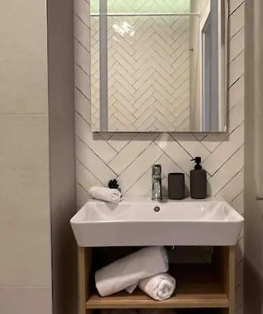 Stylish 2bd Escape - In Center * 布拉迪斯拉发